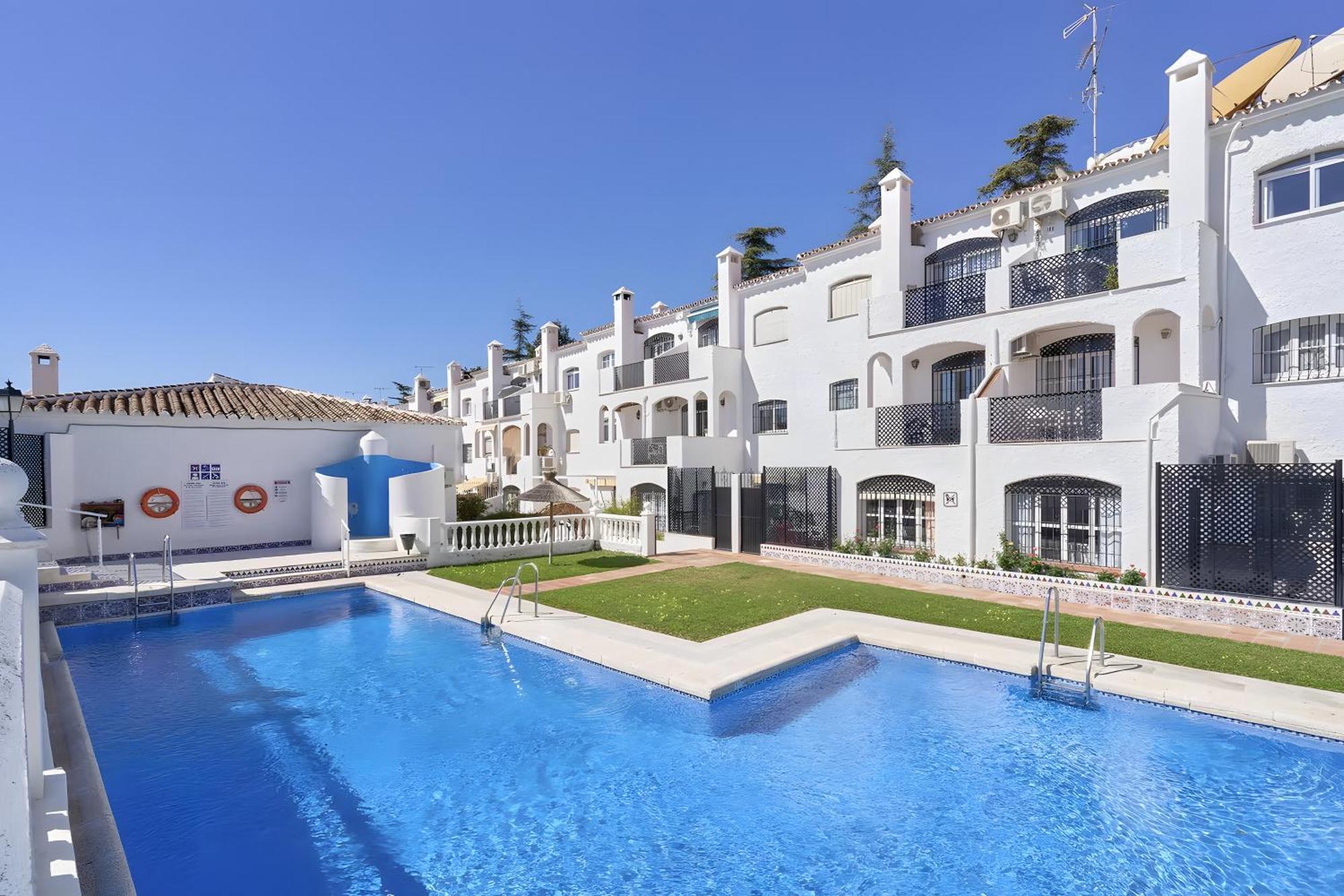 Casa Lena Town House With Pool Villa Nerja Luaran gambar