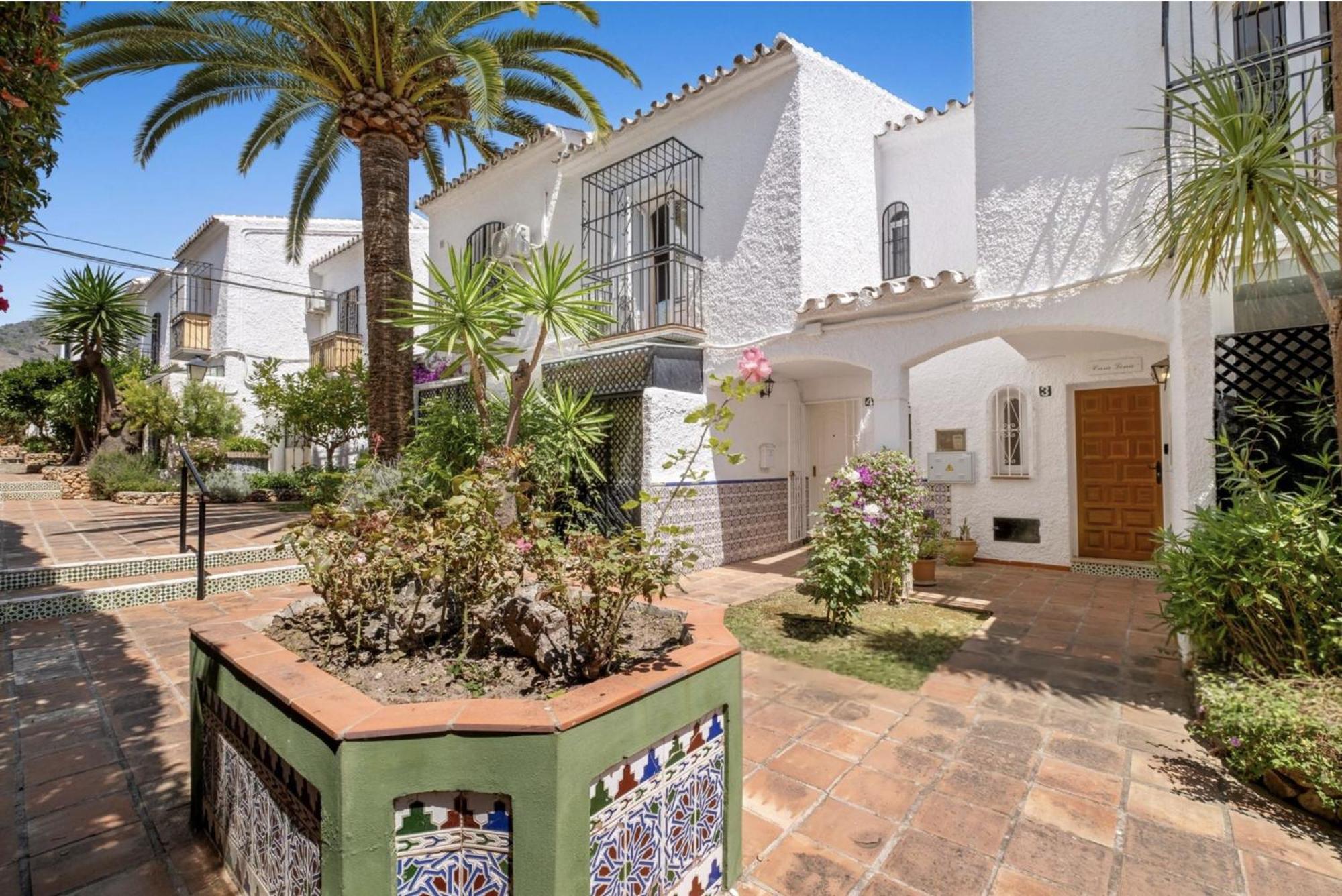 Casa Lena Town House With Pool Villa Nerja Luaran gambar